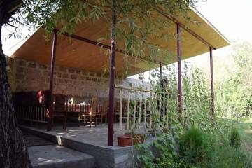 Фото Отели типа «постель и завтрак» B&amp;B Byurakan г. Бюракан 3